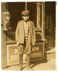 Cocoanut Shaver - Kibbe's Factory. Jacob Futterman, 16 years, 108 Sharon St. LOC nclc.04596