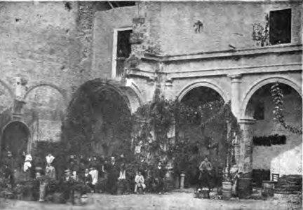 Cocentaina. 1. Patio del palacio de los Duques de Medinaceli