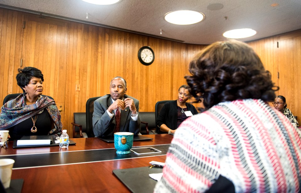 Coffee with Secretary Carson (38062972052)