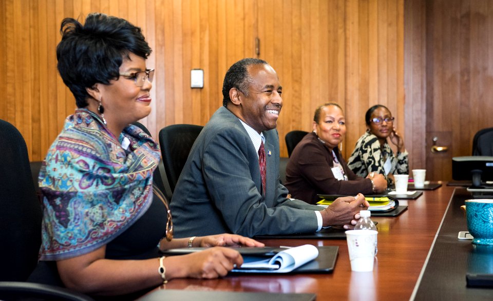 Coffee with Secretary Carson (37384738364)