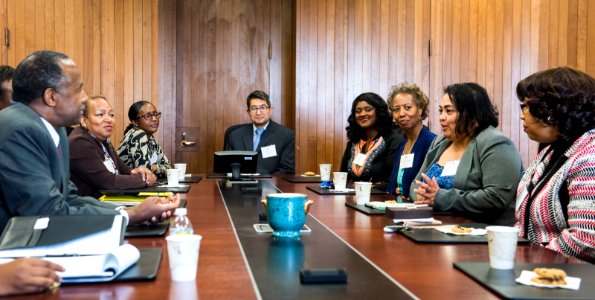 Coffee with Secretary Carson (38062969952)