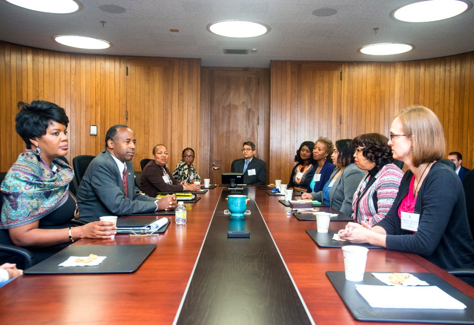 Coffee with Secretary Carson (38062972182)