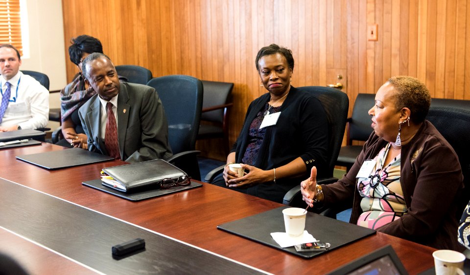 Coffee with Secretary Carson (38062969702)
