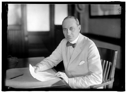 COFFIN, HOWARD EARLE. AT DESK LCCN2016868251