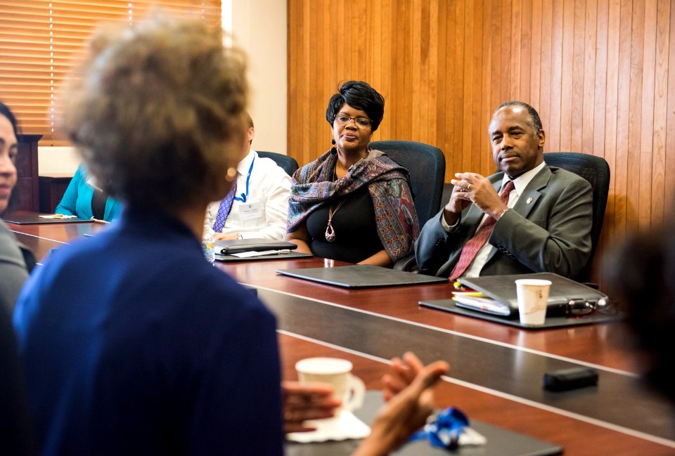 Coffee with Secretary Carson (38062969582)