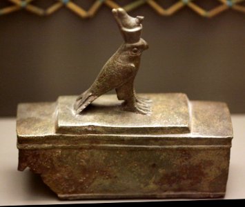 Coffin or reliquary ornated with a falcon-A 2004-87-IMG 1031