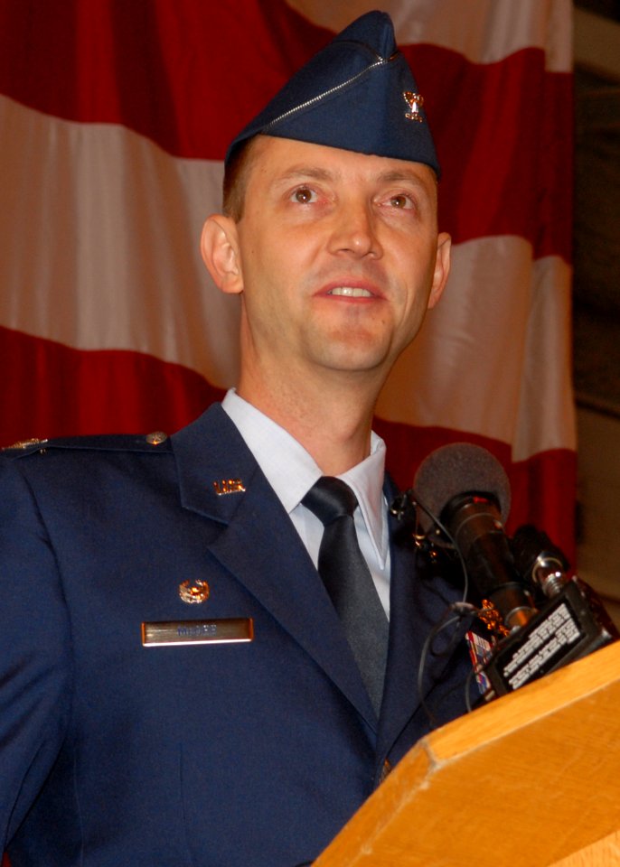 Col Donald W. McGee Jr