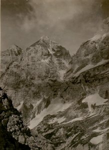 Col de Medeon, Kastrein, Mosesscharte, Wischberghang.Stpkt, Art.-Beobachter auf der Korscharte. (22-7.1917.) (BildID 15801784)