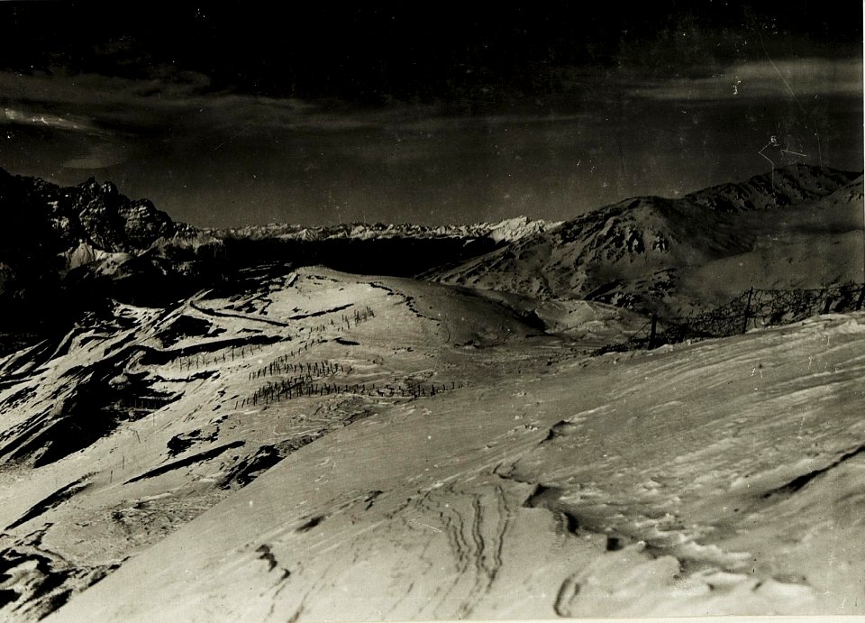 Col Quaternagrad, Italienische Stellungen mit Eisenreich. (BildID 15416654)