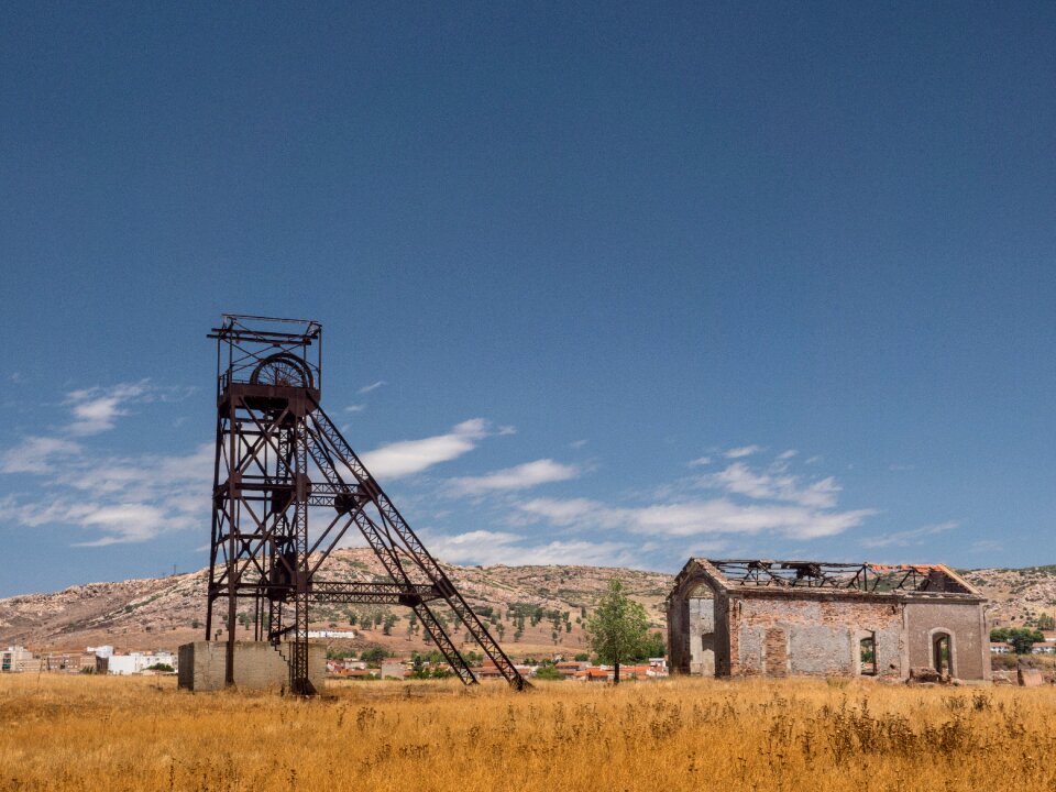 Structure landscape miner
