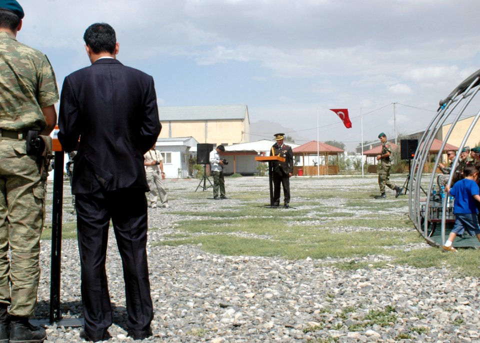 Col. Can Bolat gives a speech to Generals of Turkey and Afghanistan (4699281903)