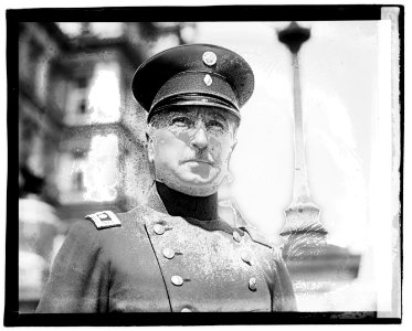Col. J. Esteban Vacarezza LCCN2016828547