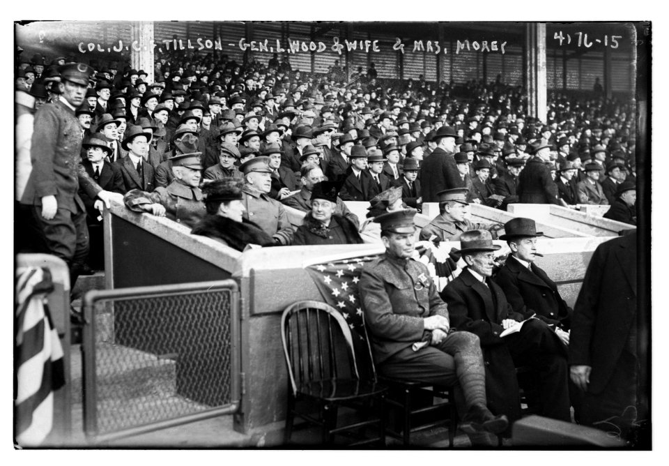 Col. J.C.F. Tillson, Gen. L. Wood & wife, Mrs. Morey LCCN2014704328