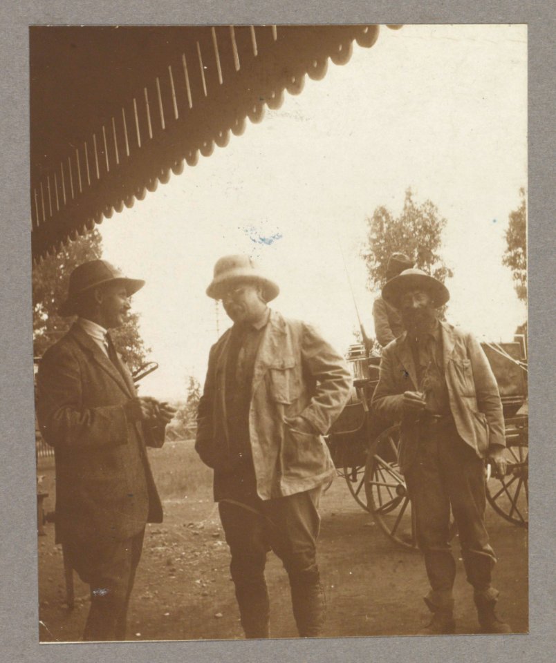 Col. Roosevelt, Heatley, & Cunningham in the r.r. station at Nairobi LCCN2010645487