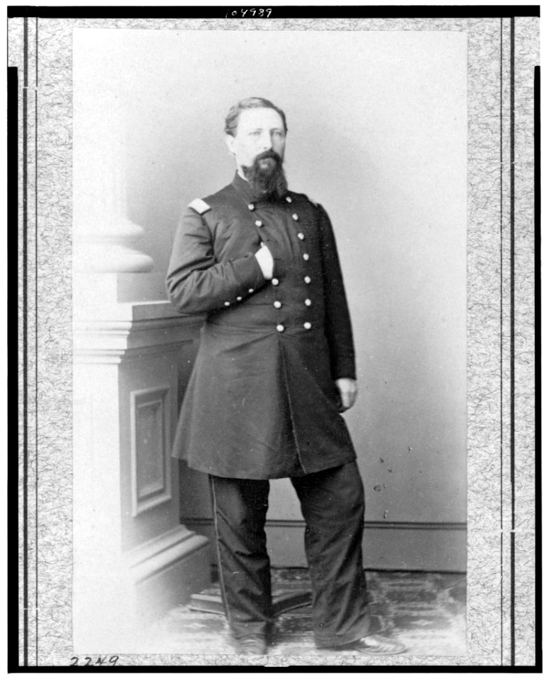 Col. W.E. Woodruff, 2d Kentucky Infantry, full-length portrait, standing, facing right LCCN92503998