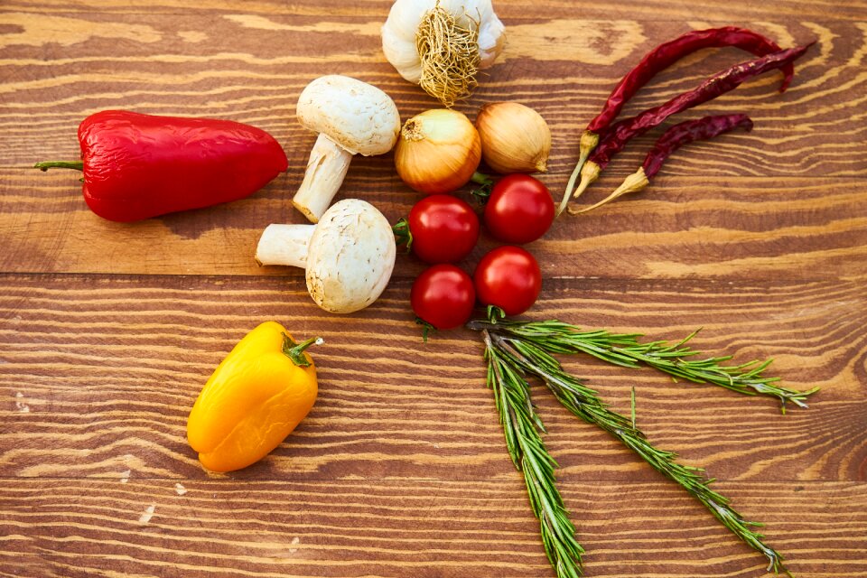 Tomato garlic onion