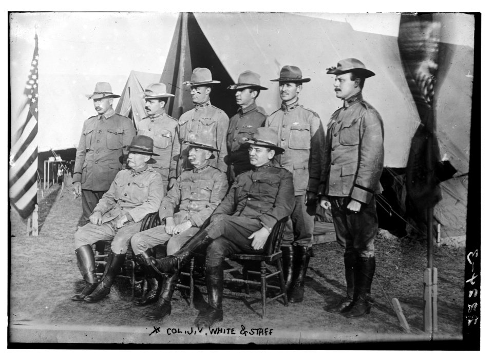 Col. White & Staff LCCN2014689388