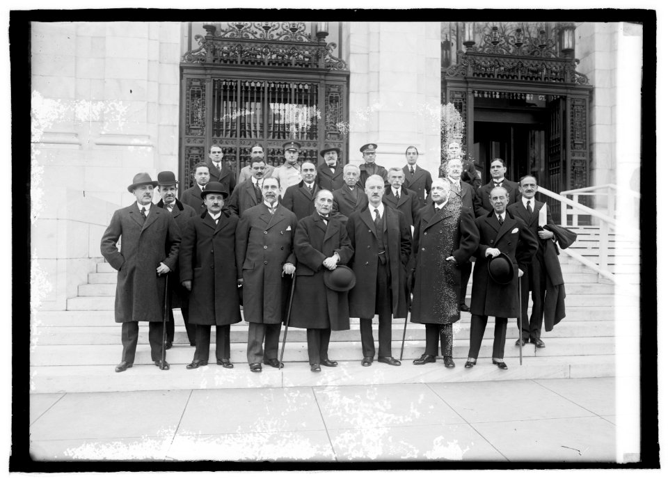 Colby & diplomatic group, 12-3-20 LCCN2016844828