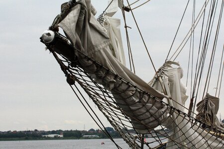 Ship jib boom transport system photo