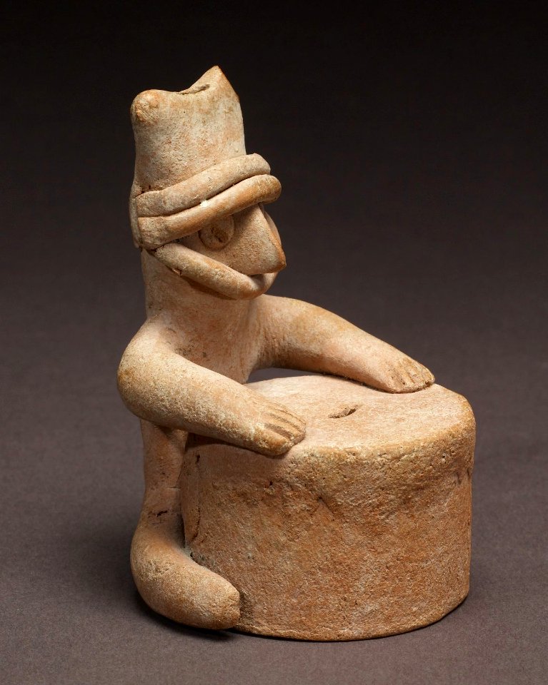 Colima - Group of Figurines and Architectural Model - Walters 20092033 - Three Quarter (2) (3)