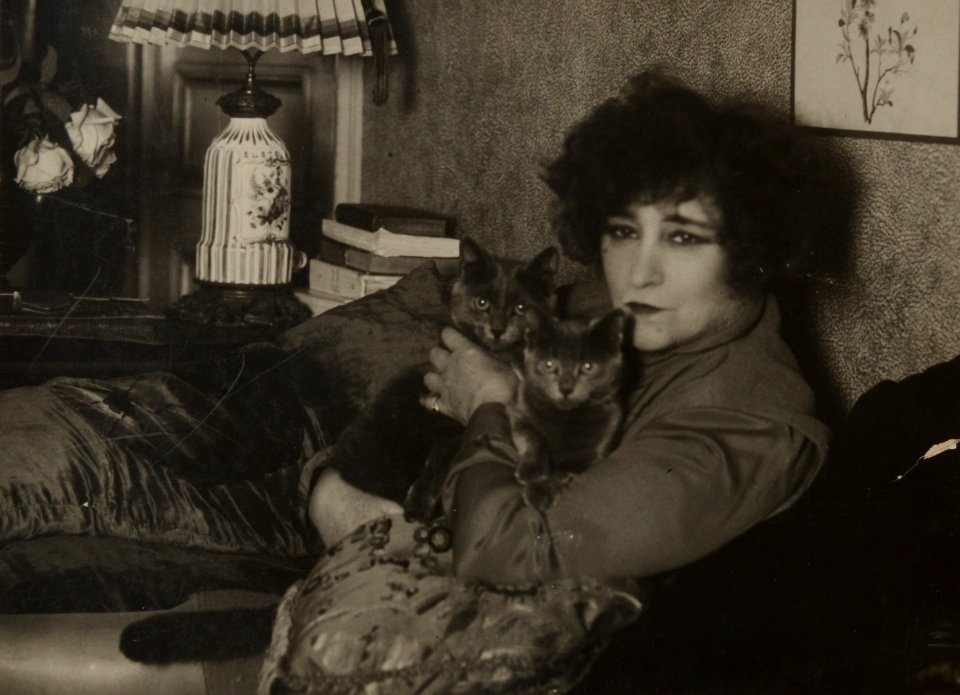 Colette et ses chats, années 1930 Épreuve gélatin