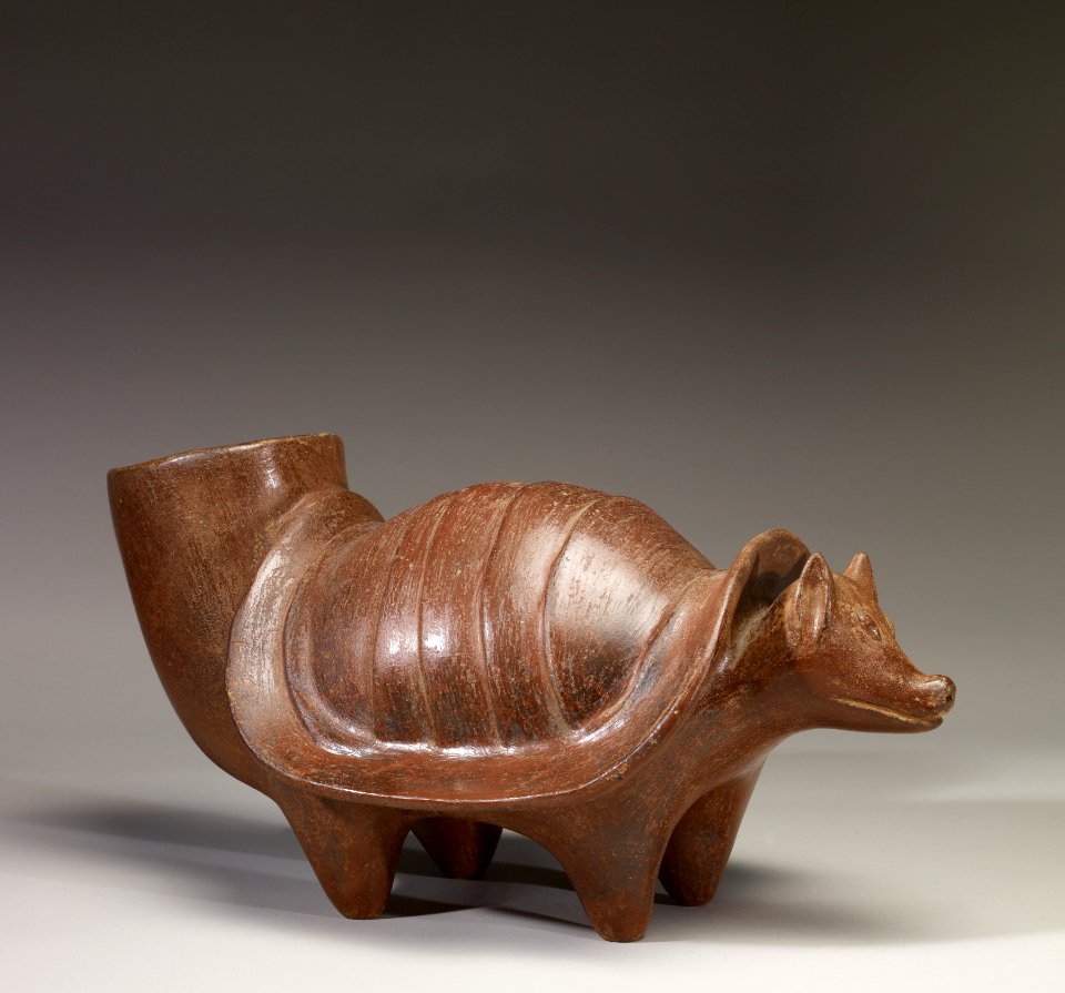 Colima - Armadillo Effigy Vessel - Walters 2008271 - Three Quarter
