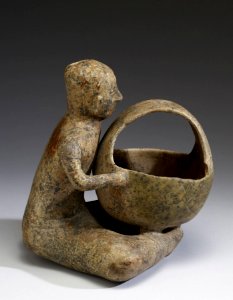 Colima - Figure with Large Bowl - Walters 20092020 - Right