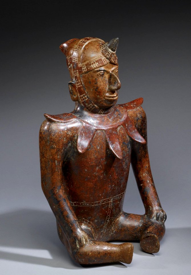 Colima - Seated Male - Walters 20092013 - Three Quarter Right