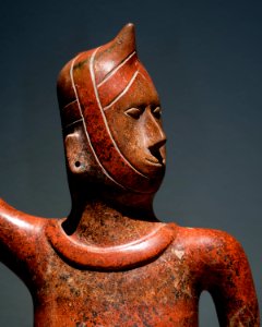 Colima seated figure Soleil de nuit lot40 n2