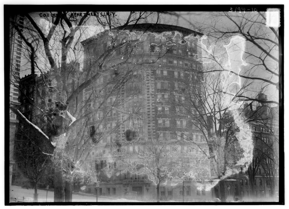 Coliseum (i.e. Colosseum) Apartments, N.Y. LCCN2014701261
