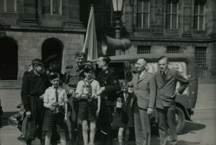 Collecte Frontzorg - Fotodienst der NSB - NIOD - 156155 photo