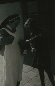 Collecte Frontzorg - Fotodienst der NSB - NIOD - 156175