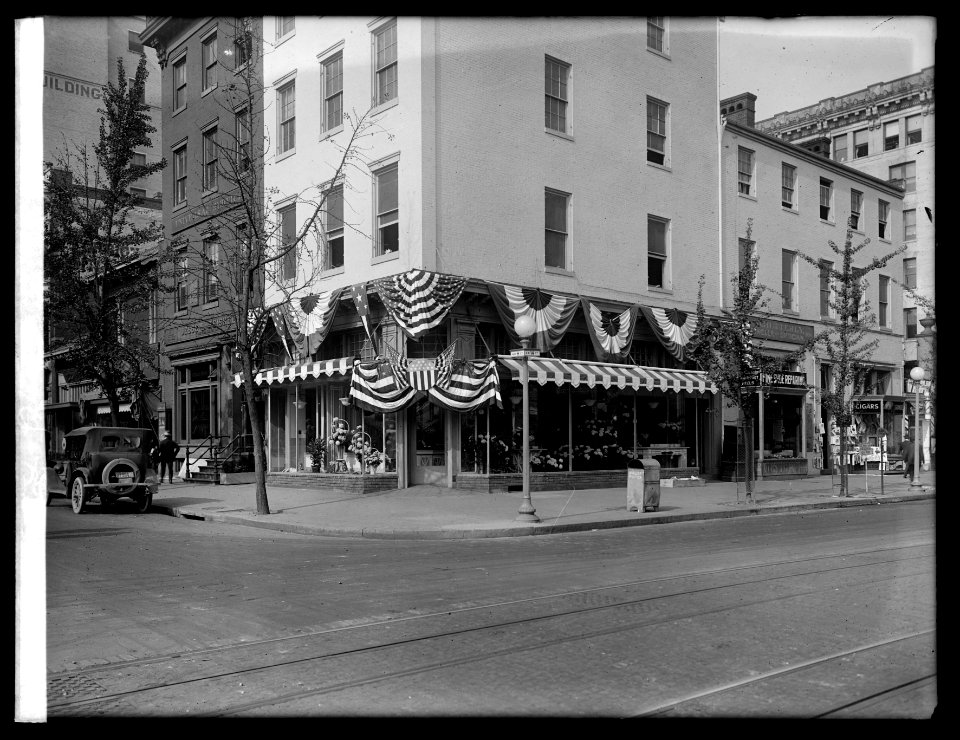 Blackistone's exterior, 14th & H Sts., (Washington, D.C.) LCCN2016823406