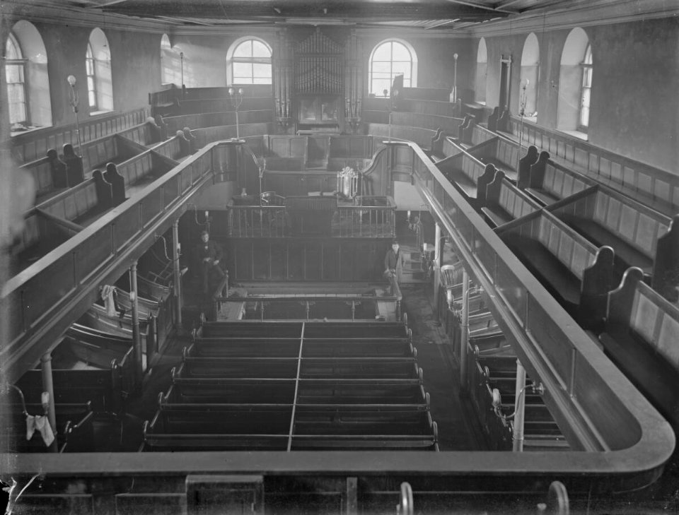 Blaenau Gwent Baptist Chapel, Abertillery (4785933)