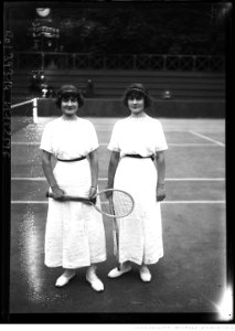 Blanche and Suzanne Amblard 1914
