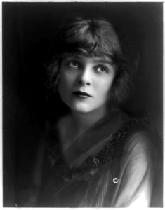 Blanche Sweet, head and shoulders, facing front LCCN2005679814