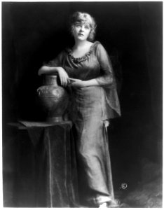 Blanche Sweet, full length, standing, right arm on vase, facing slightly right LCCN2005679806