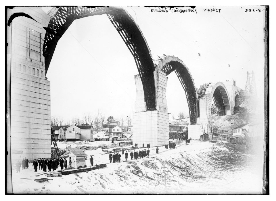 Bldg. (i.e., Building) Tunkhannock Viaduct LCCN2014696761