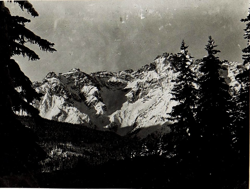 Blick auf Altstein, Dreischusterspitzen, vom Weg auf den Seikofel aus. (BildID 15578837)