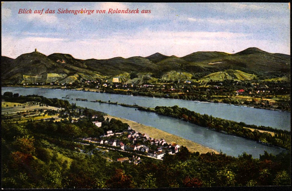 Blick auf das Siebengebirge von Rolandseck aus