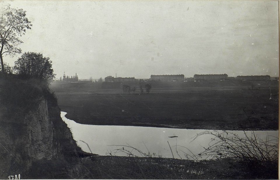 Blick auf die Kasernen über die Huczwaniederung in Hrubiszow (BildID 15694174)