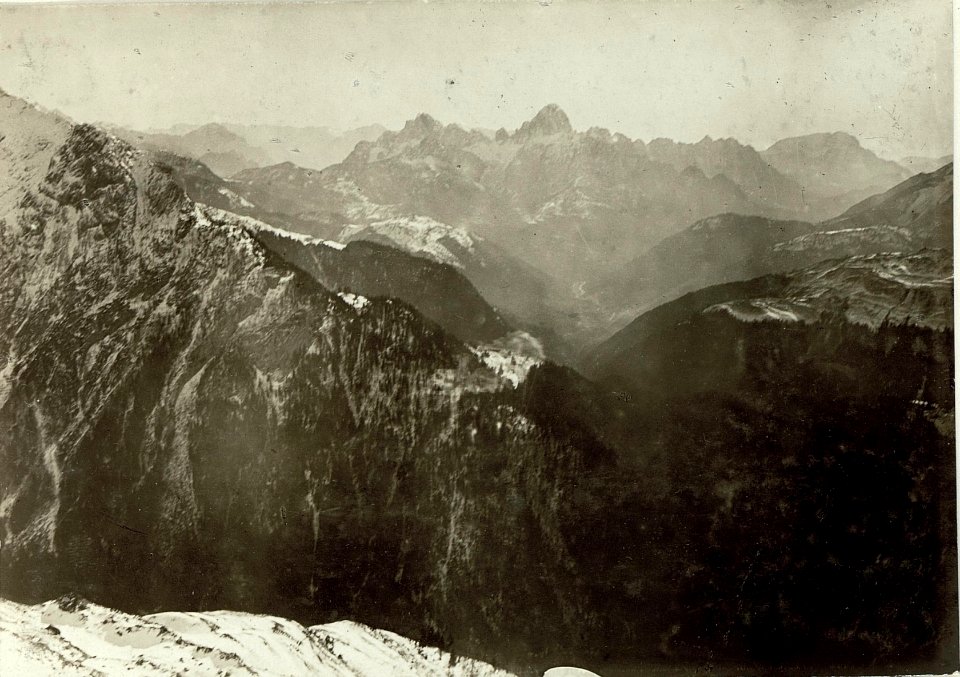 Blick auf die Umgebung von Paularo. (BildID 15464242)