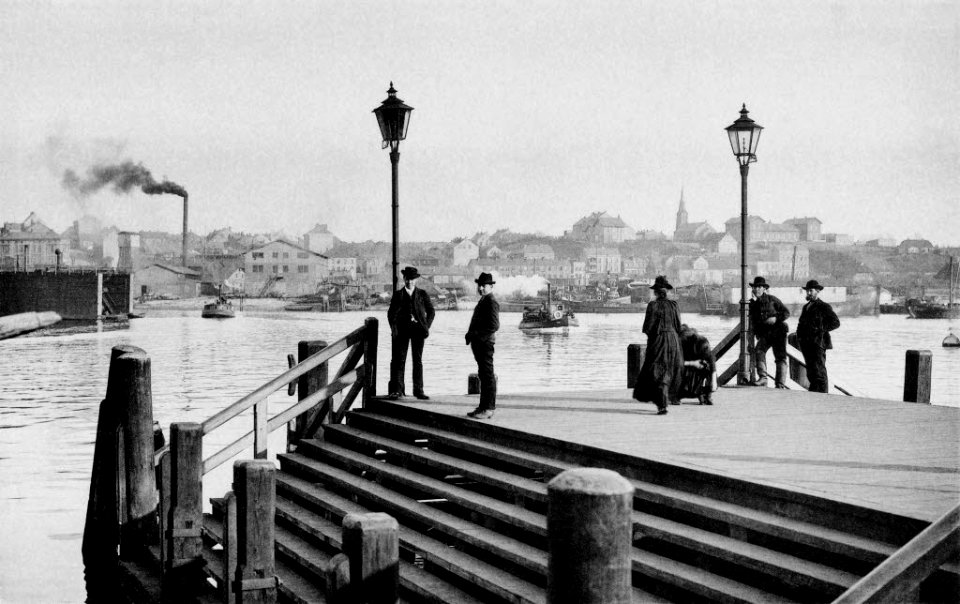 Blick auf Gaarden von der Jensenbrücke am südlichen Eisenbahndamm (Kiel 44.878)