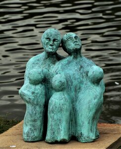 Monument travel figure