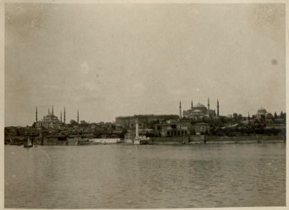 Blick gegen Hagia Sophia und Sultan Ahmed Moschee, Istanbul (Konstantinopel) (BildID 15545525)