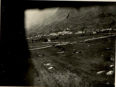Blick aus den Schützengräben Ravelnik gegen Flitsch, (BildID 15470468)