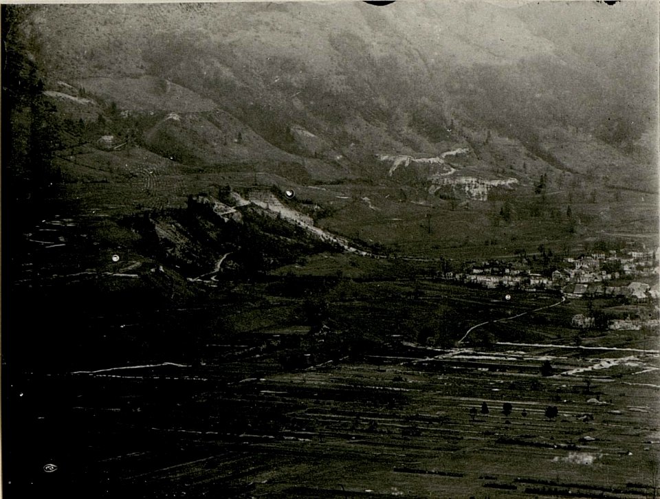 Blick in das Flitscherbecken vom Svijnahang. II. Teilbild (BildID 15519041)