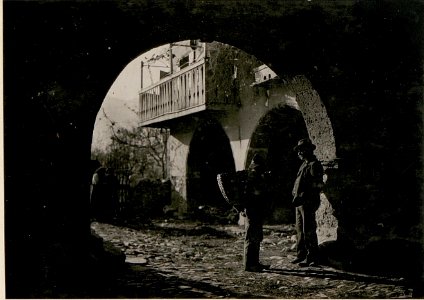 Blick in den Hof eines Hauses in Paluzza. (BildID 15508298)