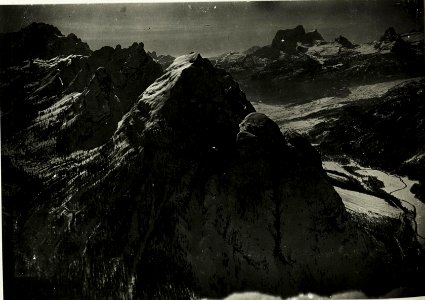 Blick gegen Cortina d' Ampezzo. (BildID 15422415)