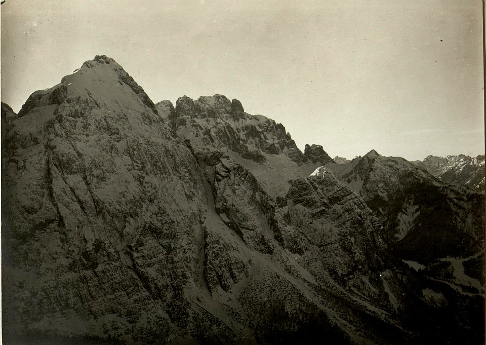 Blick vom Artillerie Beobachterstand Gruppe V, Prassniksattel gegen Nordwesten. (BildID 15466307)